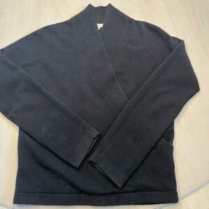 Vince Women’s Black Surplus Neckline 100% Cashmere Sweater